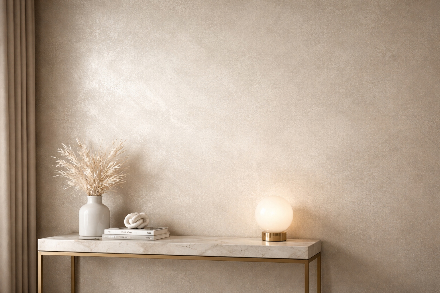 Как наносить декоративную краску с эффектом шелка